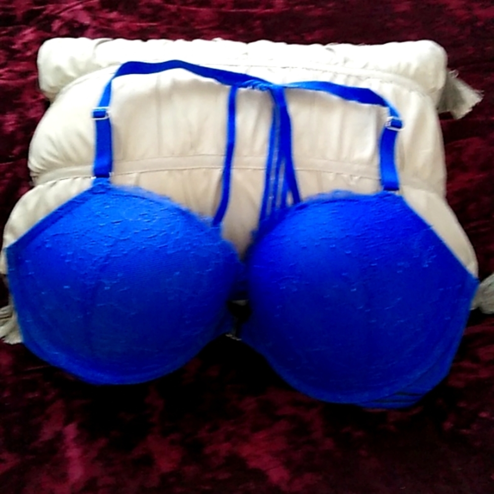 Victoria's Secret Very Sexy Push up